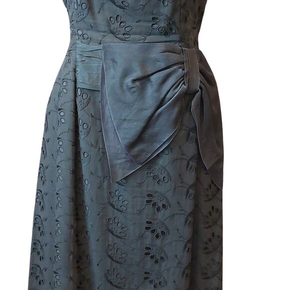 VTG Eyelet Little black Bombshell wiggle dress VLV 50s 60s - Picture 2 of 7